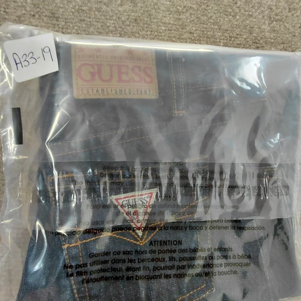 Guess Dark Blue Wash Denim Mini Skirt Girls Size 8 Button Zip Pockets